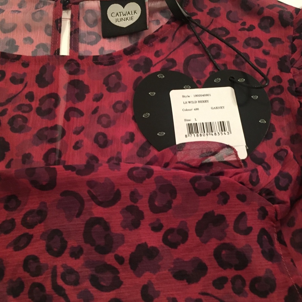 CATWALK JUNKIE WILD BERRY BLOUSE - Picture 15 of 16